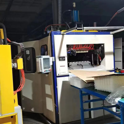 Máquina de moldagem de copos de plástico usados