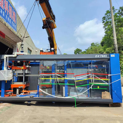 Máquina de moldagem a vácuo automática de três estações usada para recipientes de alimentos para animais de estimação