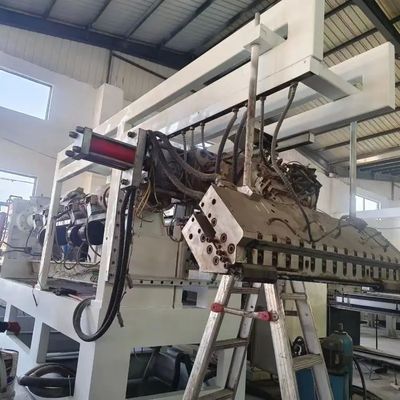 Extrusora de parafuso duplo de plástico 220V/380V com sistema de servoacionamento e comprimento de parafuso 33 1