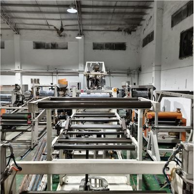 33 1 Máquina de extrusão de plástico de comprimento de parafuso com sistema de aquecimento elétrico personalizado