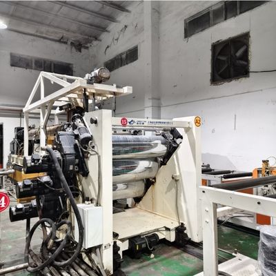 Máquina de extrusão de plástico de alta capacidade com refrigeração por água e comprimento de parafuso 33 1