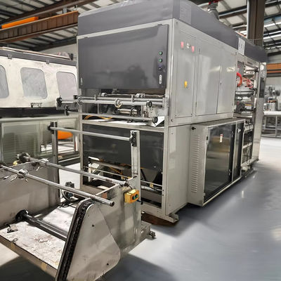 Máquina de formação de vácuo de plástico com 7200*2200*2400mm de tamanho geral e 33kw de potência do motor